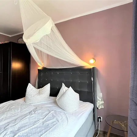 Haus Undine, Deichhoern 6a * Dangast